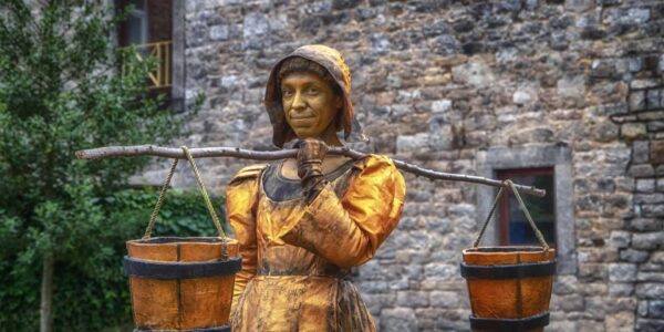 Human-Metal-Statue-To-Hire