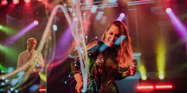 High-Energy-DJ-Dance-Show