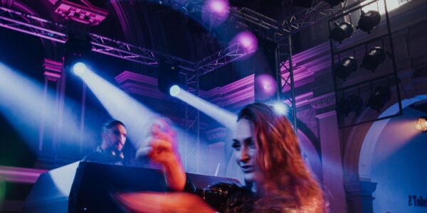 High-Energy-DJ-Dance-Show-Performer