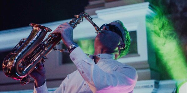 Ignition-Immersive-DJ-Show-Saxophone