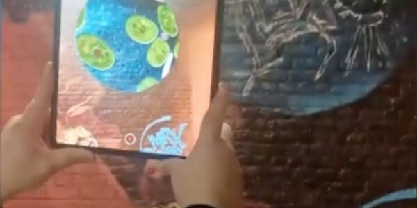 AR-Graffiti-Art-Through-Camera