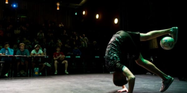 Football-Performer