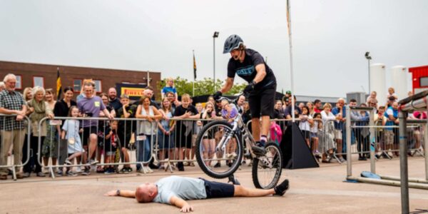 Mountain-Bike-Stunt-Show