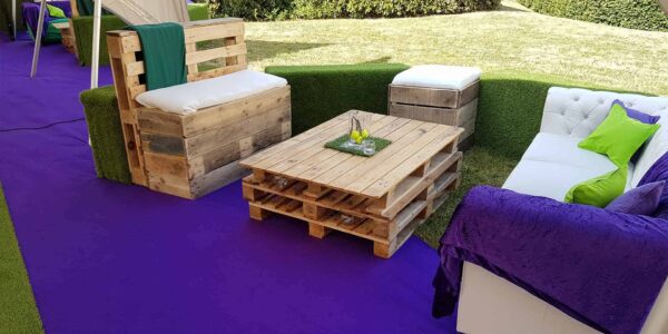 Wimbledon-Themed-Pallet-Furniture-For-Events