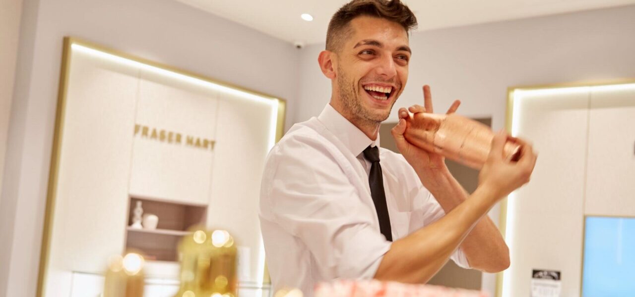 Cocktail-Mobile-Bar-Hire-Event