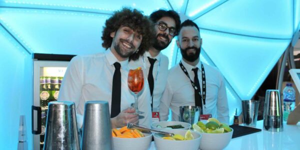 Cocktail-Mobile-Bar-Hire-Staff-Posed-At-Bar