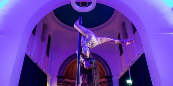 Pole-Dancer