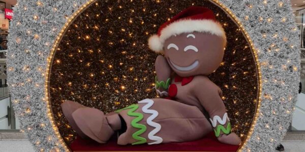 Fun gingerbread character available to hire for Christmas theming. Performer-min