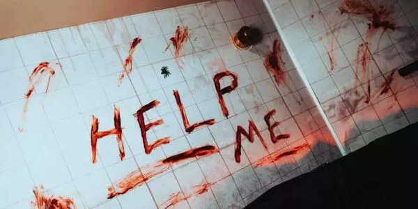 Help-Me-Smeared-In-Blood-For-SAW-Halloween-Event