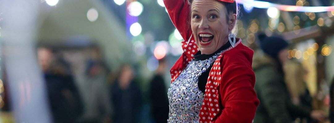 Festive Hula Hooper Festive Hula Hooper