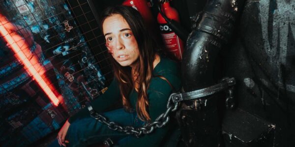 Guest-Chained-At-Horror-Theme-Event