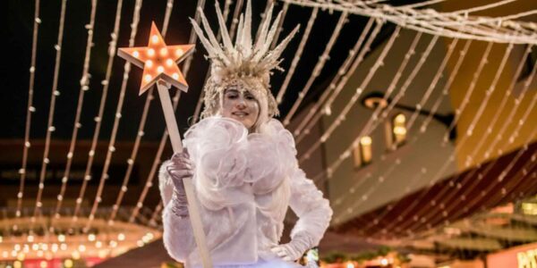 Ice-Queen-Stilt-Walker-Posing