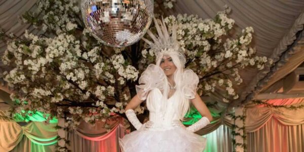 Ice-Queen-Stilt-Walker-Tall