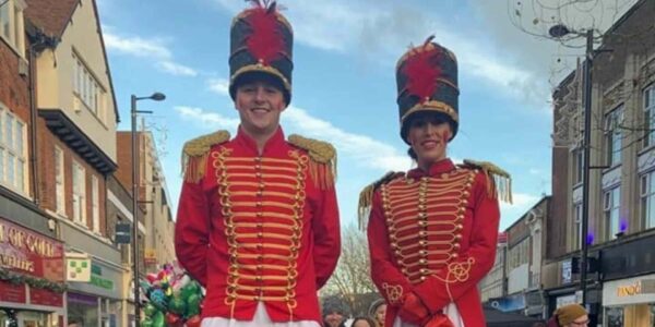 Nutcracker-Stilt-Walkers-Outside-Parade