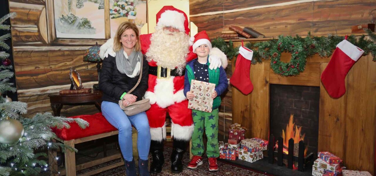 Santa-Grotto-Hir