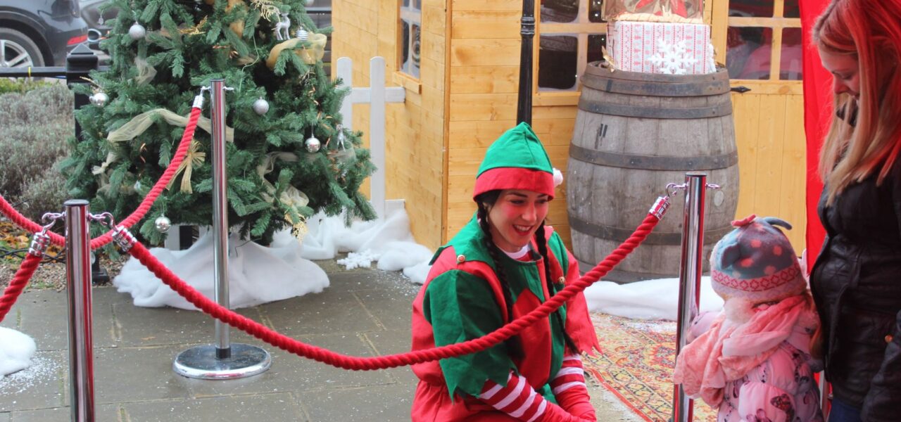 Elves-For-Hire-At-Grotto-Event