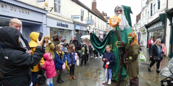 Giant-Puppet-Santa