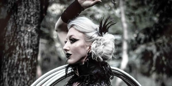Gothic-Hoop-Performer-Eerie