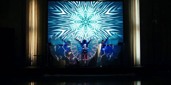 Immersive Acrobatic Lightshow
