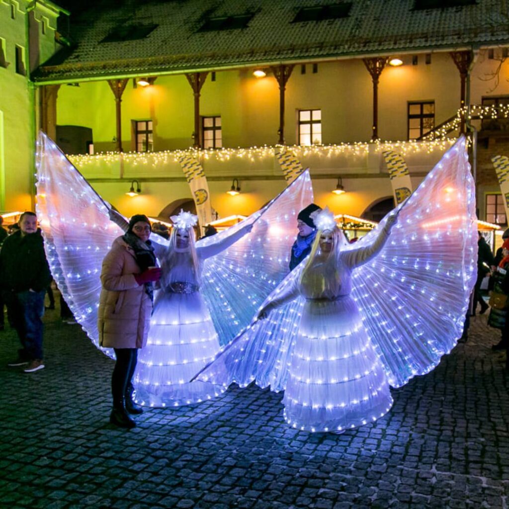 Light up angel entertainers.