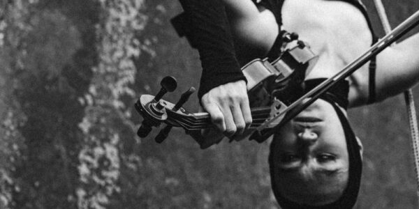 Violinist Show