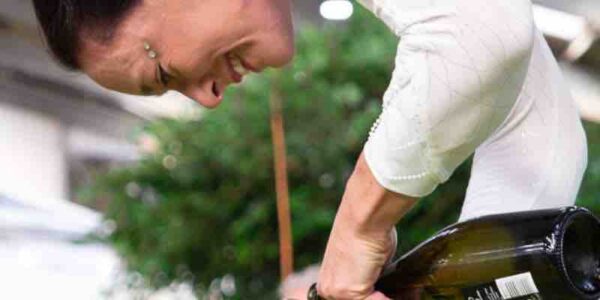 Champagne Pouring Entertainer