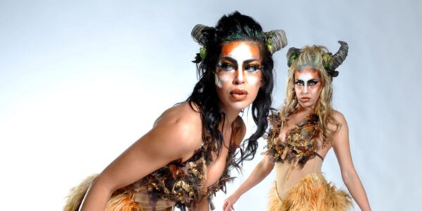 Duo-Of-Faun-Entertainers