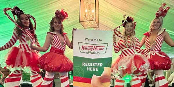 Festive-Walkabout-Entertainers
