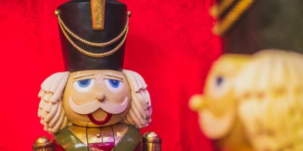 Nut-Cracker-Toy-Shop-Prop