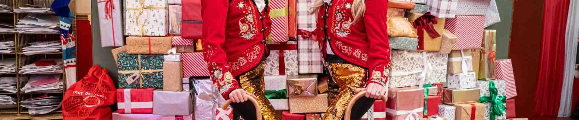 Reindeer-Christmas-Walkabout-Act-Elegant Reindeer-Christmas-Walkabout-Act-Elegant