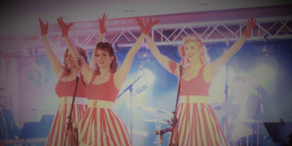 Retro Performers