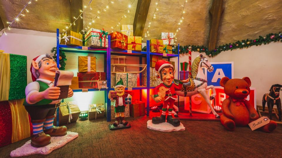 Santas-Grotto-Toyland