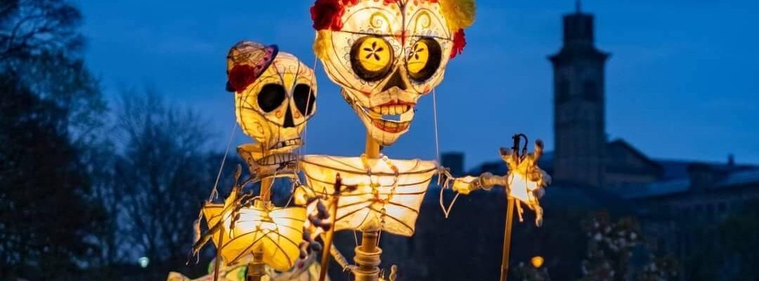 Walkabout Skeleton Puppet Entertainers