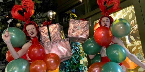 Balloon-popping-Burlesque-Show-christmas