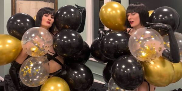 Balloon-popping-Burlesque-Show-classy-black-and-gold