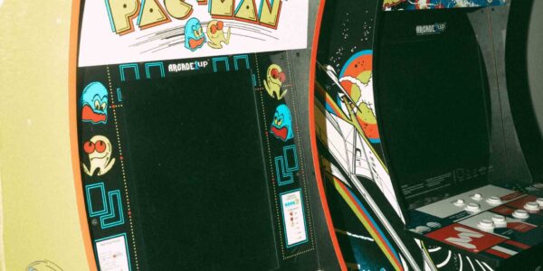 Metaverse-Arcade-Retro-Machine