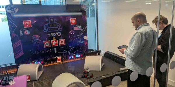 Metaverse-Arcade-Robot-AI