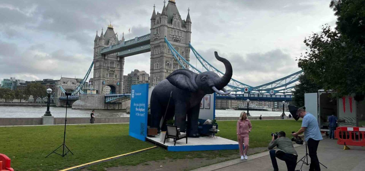 Bespoke-Inflatables-and-Hot-Air-Balloons-exhibition