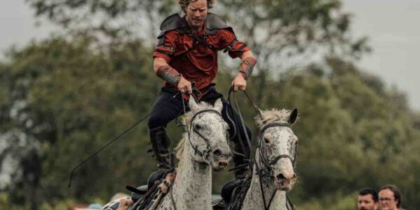 Roman themed arena stunt show