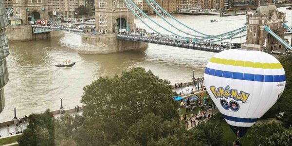 Bespoke-Inflatables-and-Hot-Air-Balloons-public-events-impactful