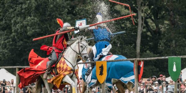 Medieval-Jousting-Display-Historical-Themed-Events
