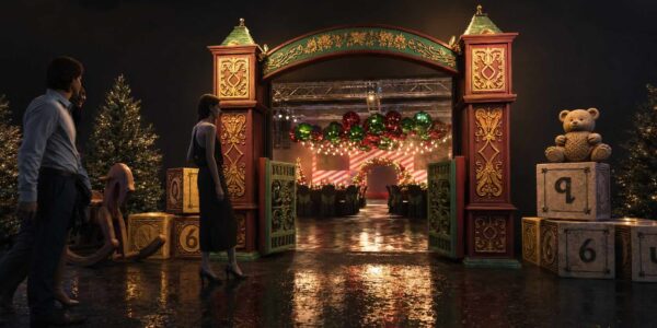 Toyland-Theme-Entrance