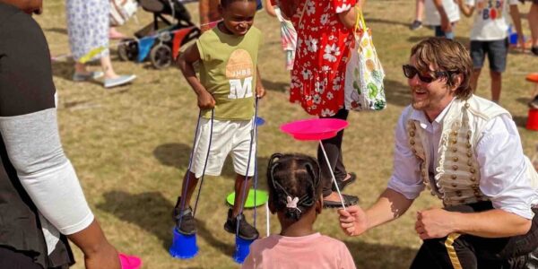 Circus-Skills-Workshop-Performer
