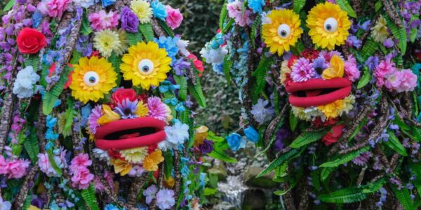 Flower-Tree-Puppets-For-Events