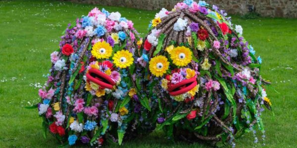Flower-Tree-Puppets-For-Festivals