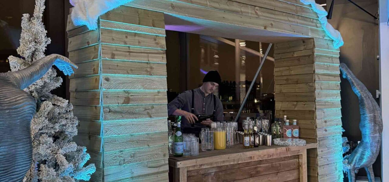 Chalet-Bar-To-Hire
