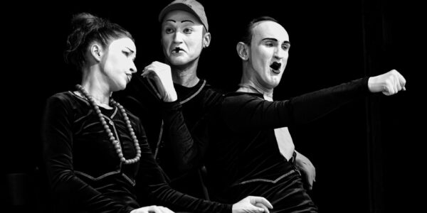 Virtual-Reality-Theatre-Show-Live-Show