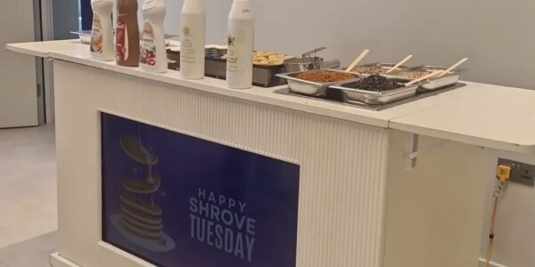 Branded-Dessert-Carts-exhibitions