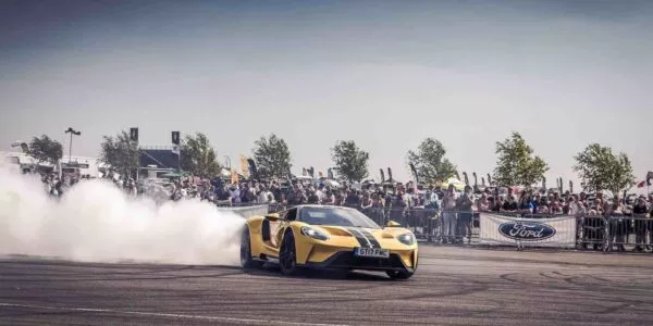 Car-Stunt-Show-Arena-Shows