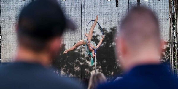 Lollipop-Acrobatic-Show-festival-event